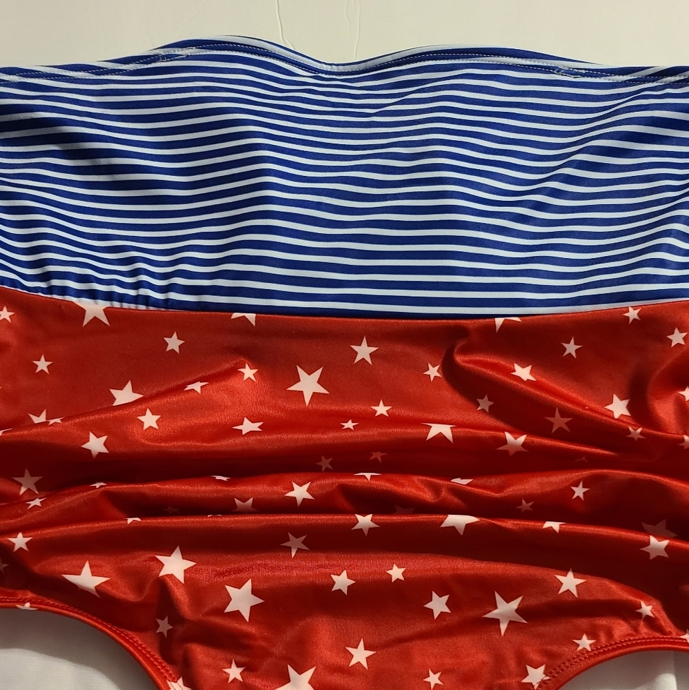 Oasis Red White and Blue One Piece Swimsuit size 1X Just in Time for the 4th!‎